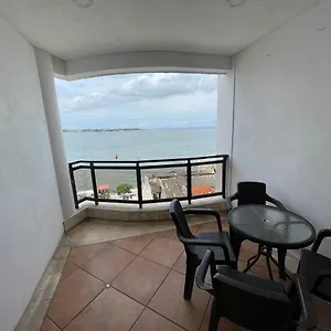 Familiar. Cartagena