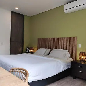 Tropical Confort Poblado Medellín
